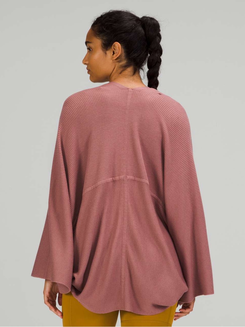 Lululemon Cashlu Knit Poncho In Spiced Chai - So Soft and Comfortable. Size: O/S